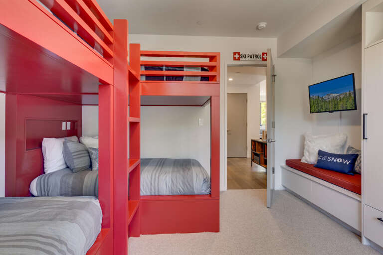 Bedroom #4 Two Twin / Twin Bunk Beds - Floor 2