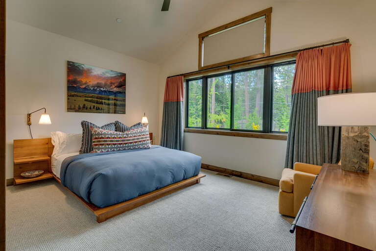 Pineland Family Retreat-large-020-015-Bedroom-1500x1000-72dpi