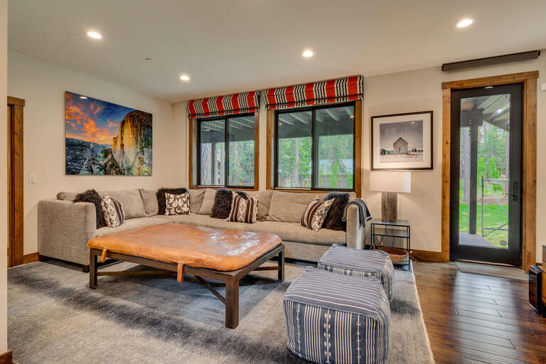 Pineland Family Retreat-large-029-014-Family Room-1500x1000-72dpi