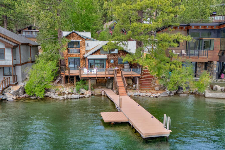 Donner Lake Dreams - Lakefront