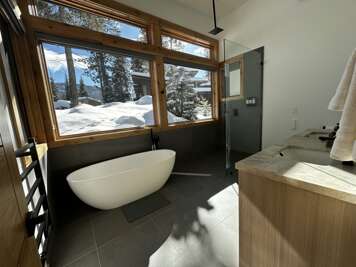 f2a2fbf9-d647-4124-ab32-b28475c65cc1