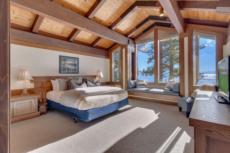 Bedroom #1 Primary Suite - King - Floor 3