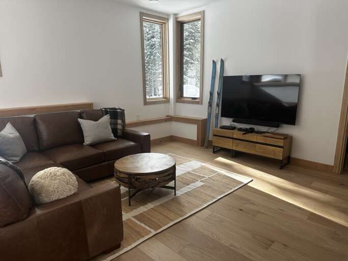 b0e467bb-e8a3-4b3c-844d-700754707f40