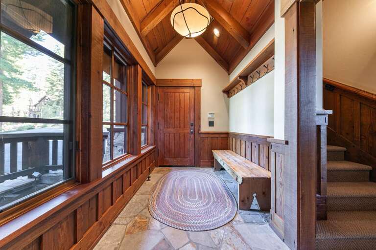 042-004-Interior-1500x1000