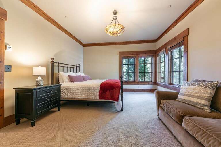 039-016-Interior-1500x1000