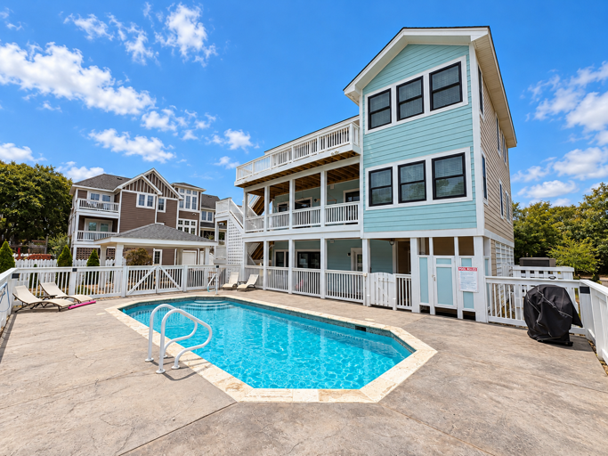 Private Pool 2026