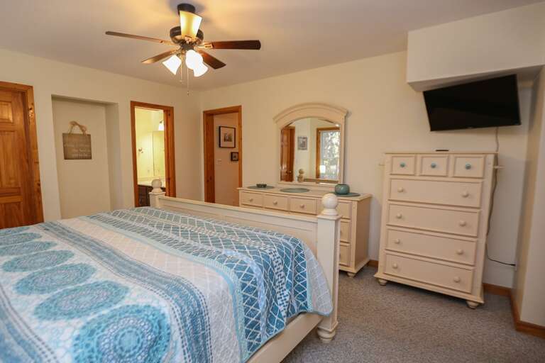 Bedroom 1 2025 - King - Level 2