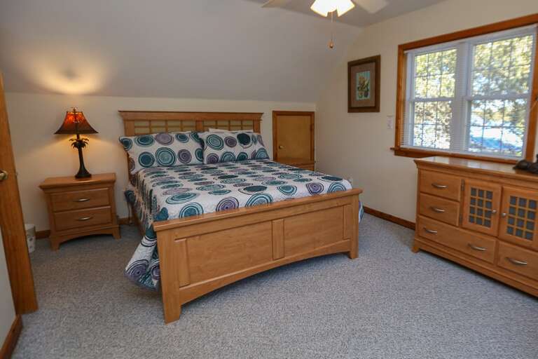 Bedroom 2 2025 - Queen - Level 3