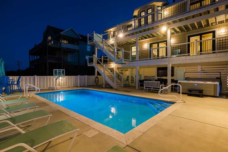 Private Pool 2025