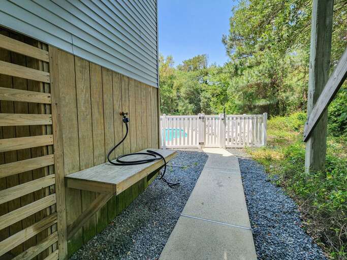 Walk-way To Pool Area 2023