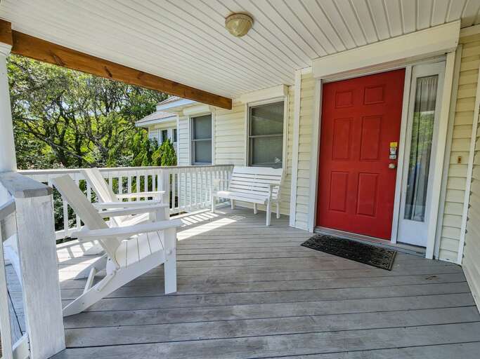 Front Deck Seating 2023