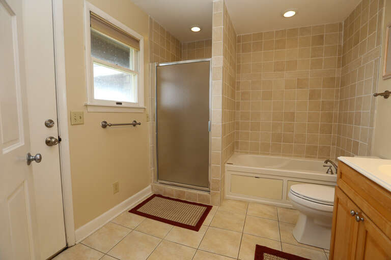 Bathroom 1 2022; Has Deck Access Bathroom 1 2022; Has Deck Access