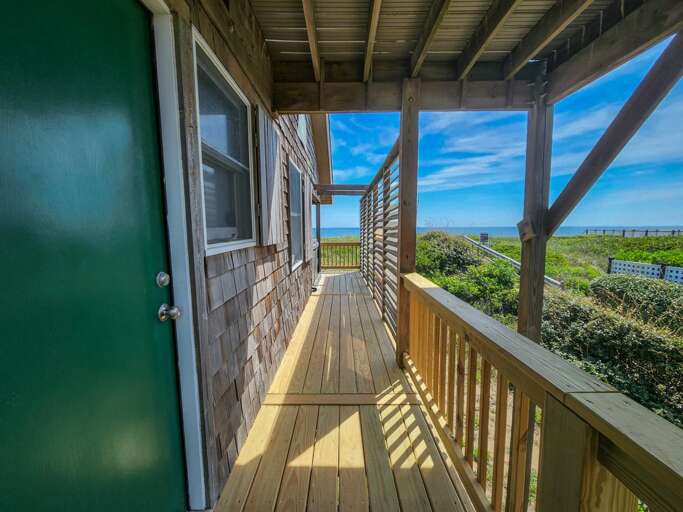 Covered/Sun Deck 2022 Covered/Sun Deck 2022