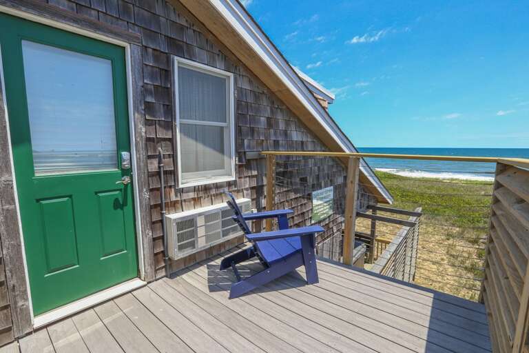 Sundeck 2022; Off Bed 4 Sundeck 2022; Off Bed 4