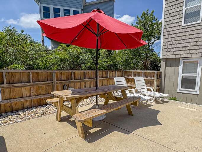 Outdoor Seating 2025