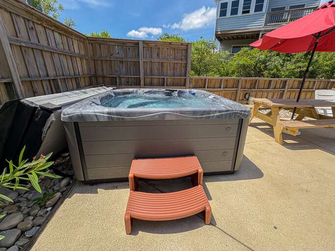 Private Hot Tub 2025