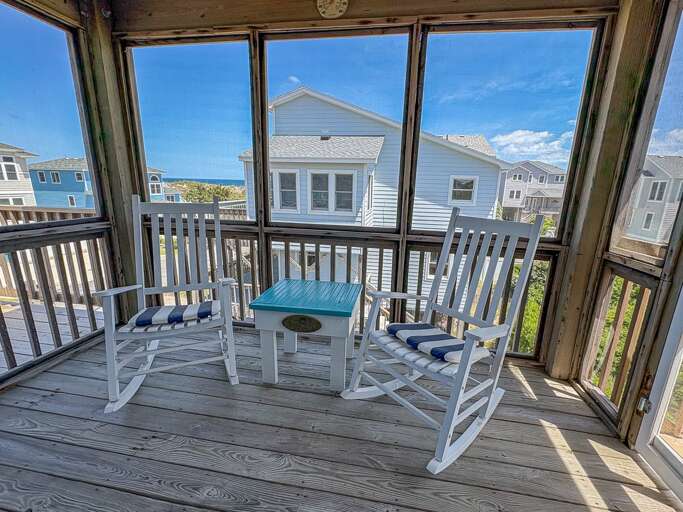 Screened In Porch 2025