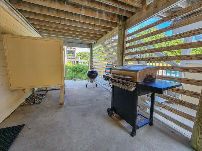 Grill & Outdoor Shower 2022