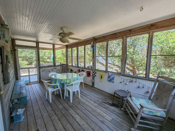 Screened in Porch 2022 Screened in Porch 2022