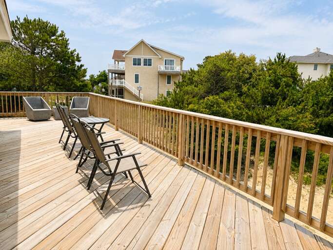 Sun Deck 2026