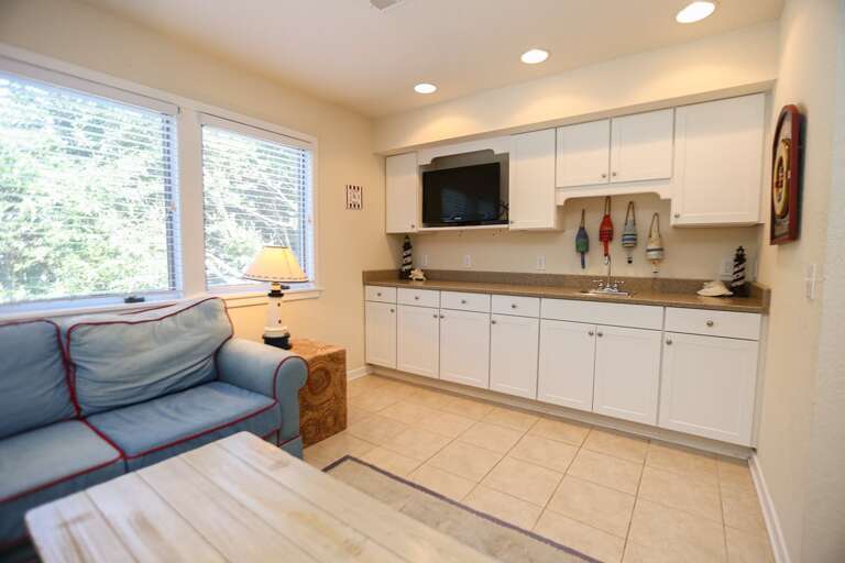 Family Room 2024