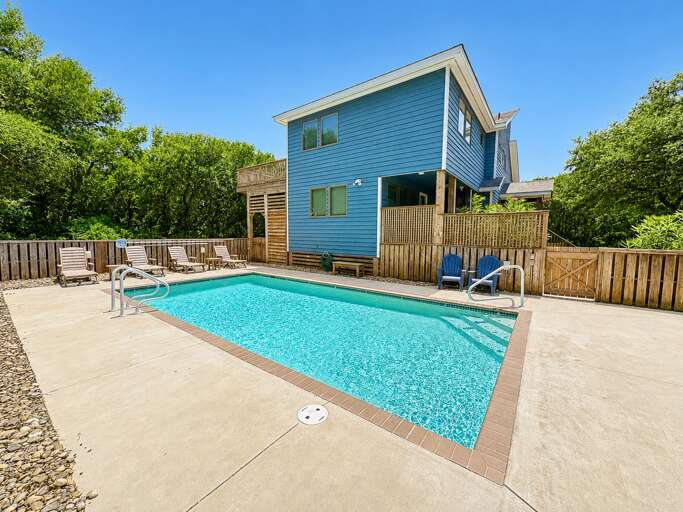 Private Pool 2026
