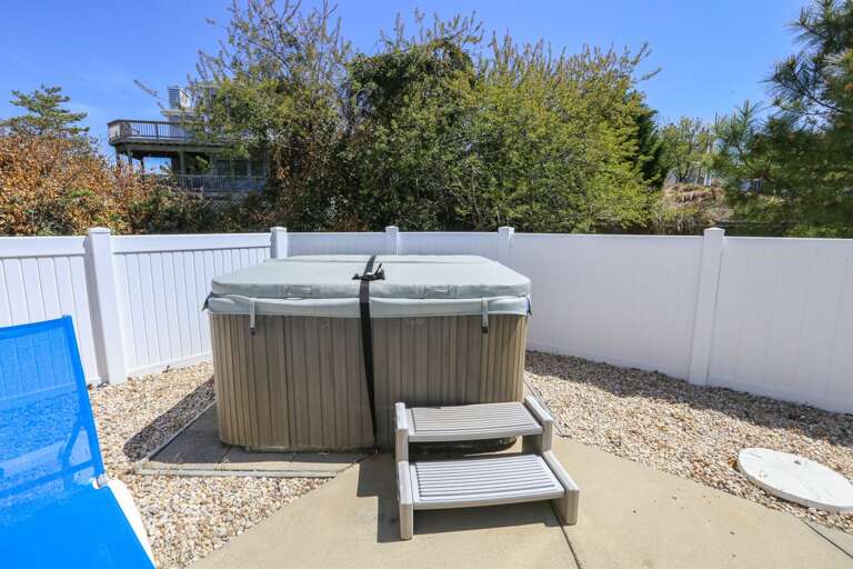 Private Hot Tub 2022