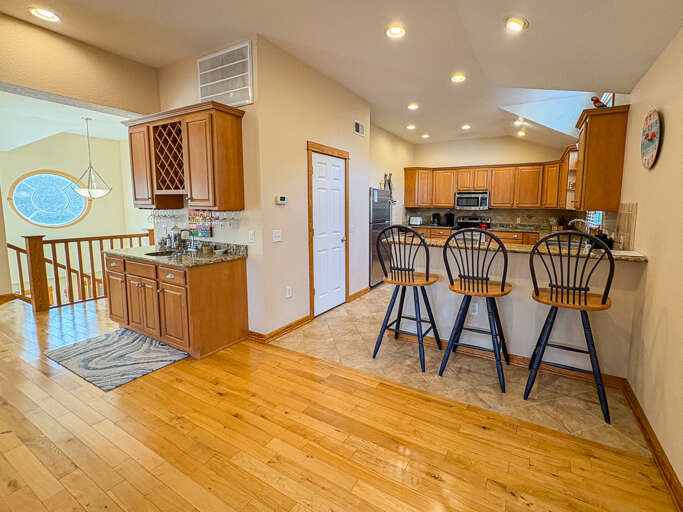 Kitchen and Bar 2025