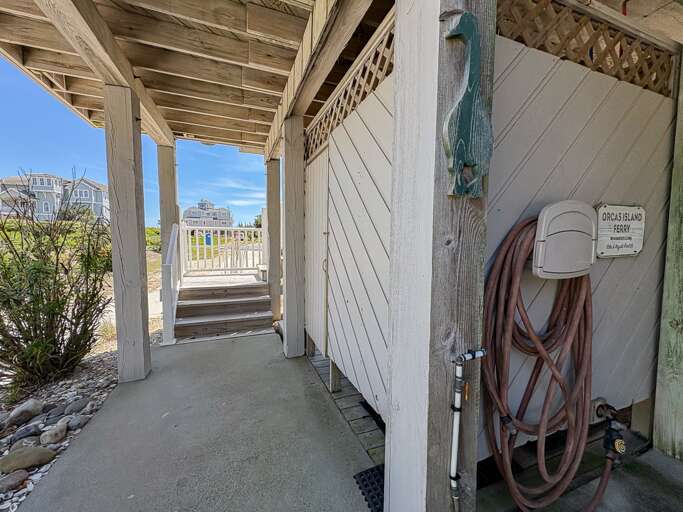 Outside Shower 2026