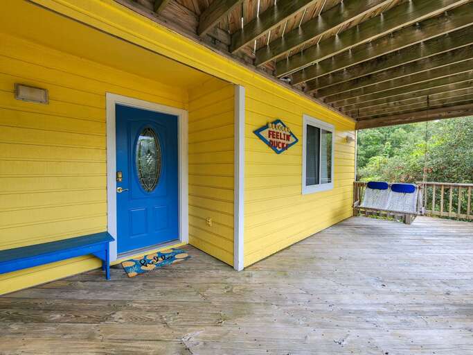 Covered Deck/ Entry 2023