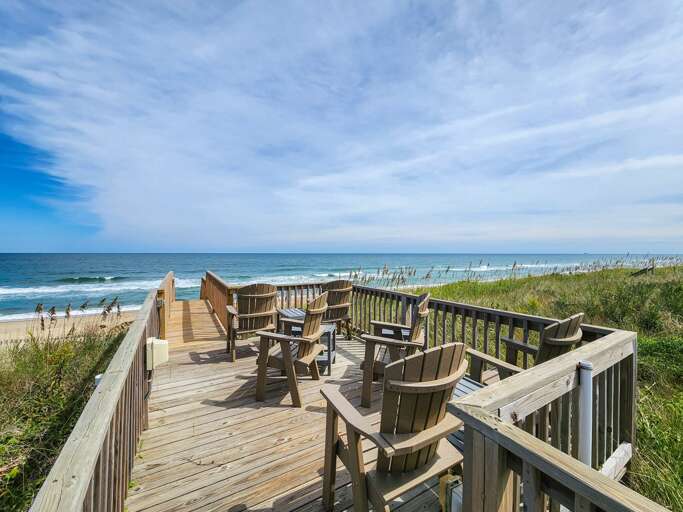 Private Dune Deck 2022