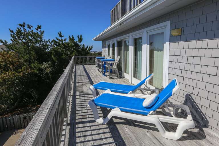 Sundeck 2024