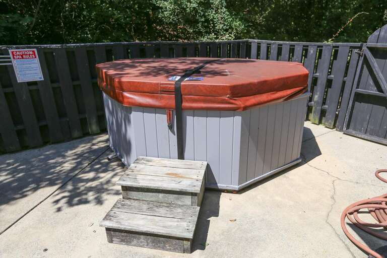 Private Hot Tub 2019