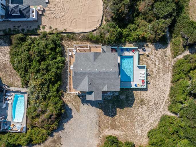 Oceanfront-Semi Outer Banks Vacation Rental 2025 Oceanfront-Semi Outer Banks Vacation Rental 2025