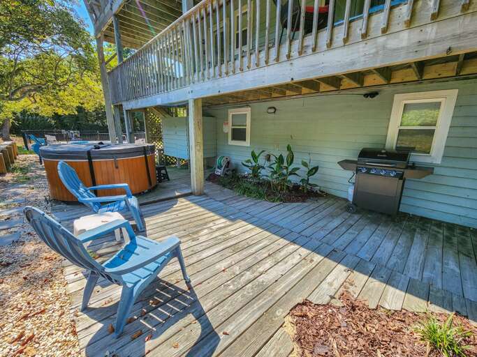 Private Hot Tub, Outdoor Shower & Patio 2022 Private Hot Tub, Outdoor Shower & Patio 2022
