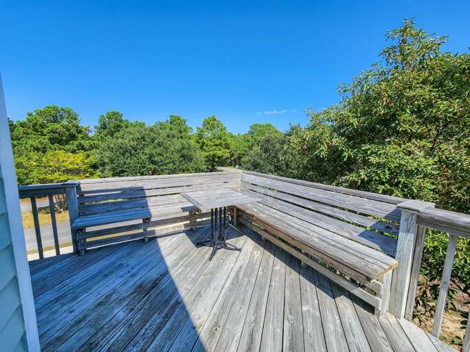 Sun Deck 2022 Sun Deck 2022