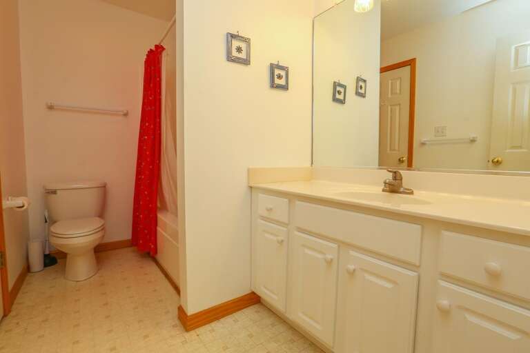 Bathroom 4 2021; Jack & Jill to Bed 4 & Hall