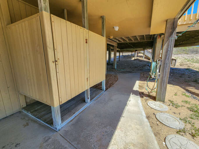 Enclosed Outdoor Shower 2023