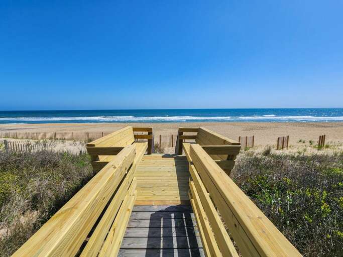 Dune Deck 2023
