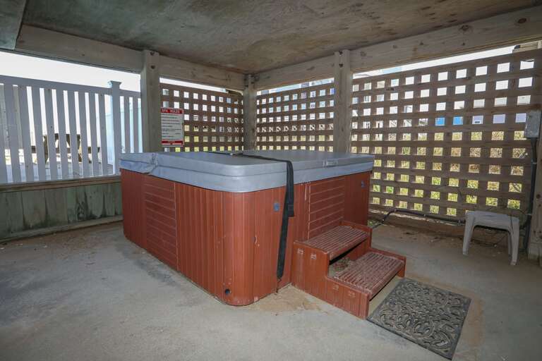 Hot Tub 2022 Hot Tub 2022