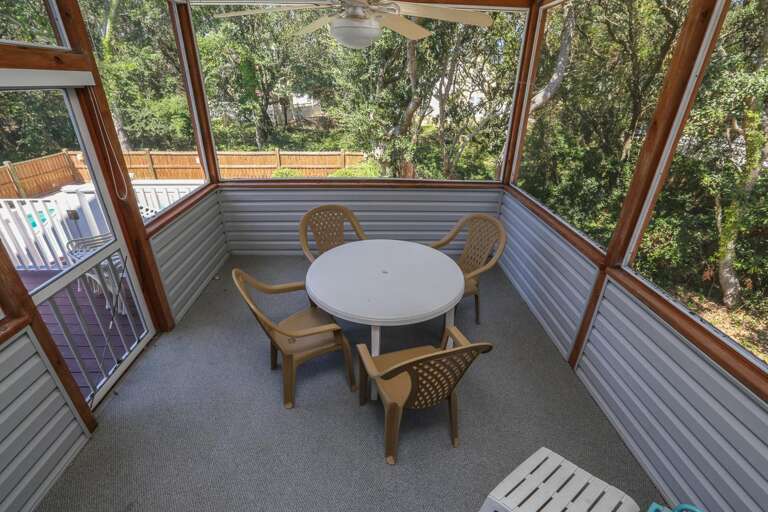 Screened in Porch 2019