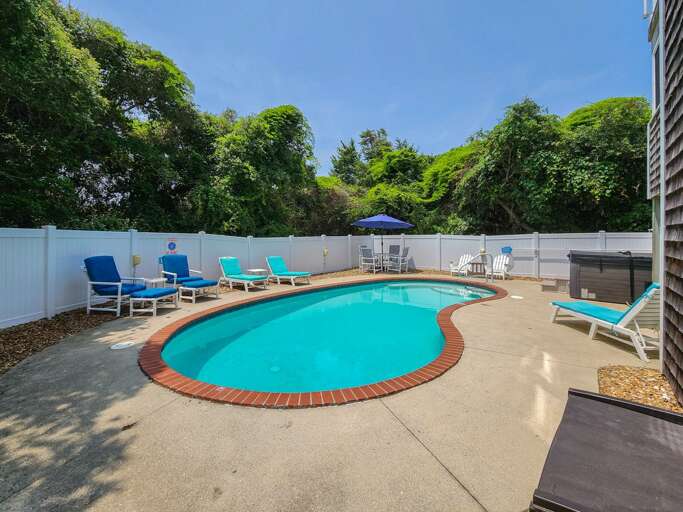 Private Pool Area 2023