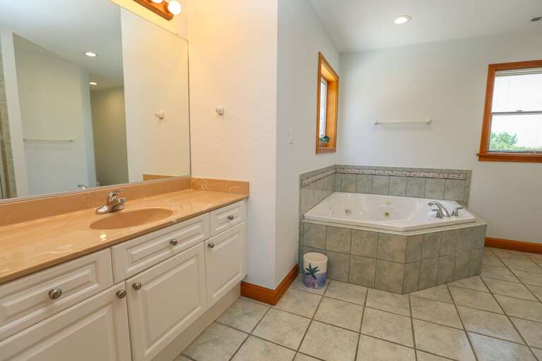 Bathroom 2 2022; Private Bath to Bed 1