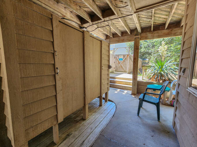 Outside Shower 2023 Outside Shower 2023