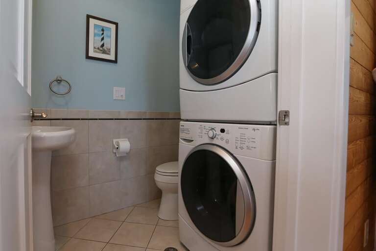 Bathroom 1 and Laundry 1 2021