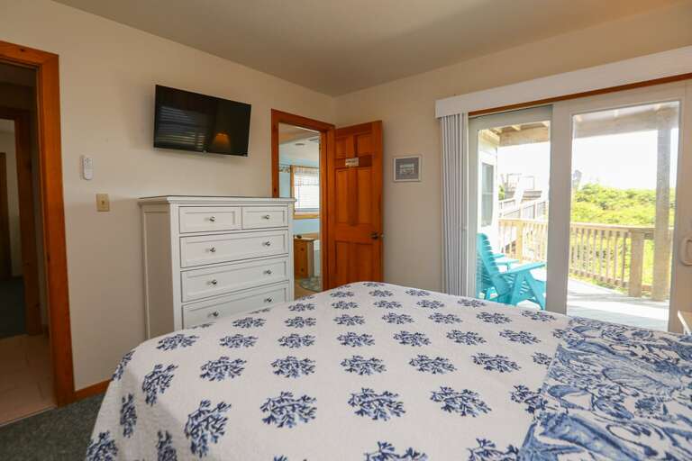 Bedroom 3 2025; Queen - Level 1 Bedroom 3 2025; Queen - Level 1