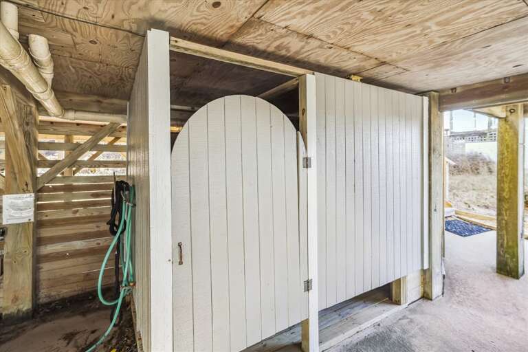 Enclosed Outdoor Shower 2024 Enclosed Outdoor Shower 2024
