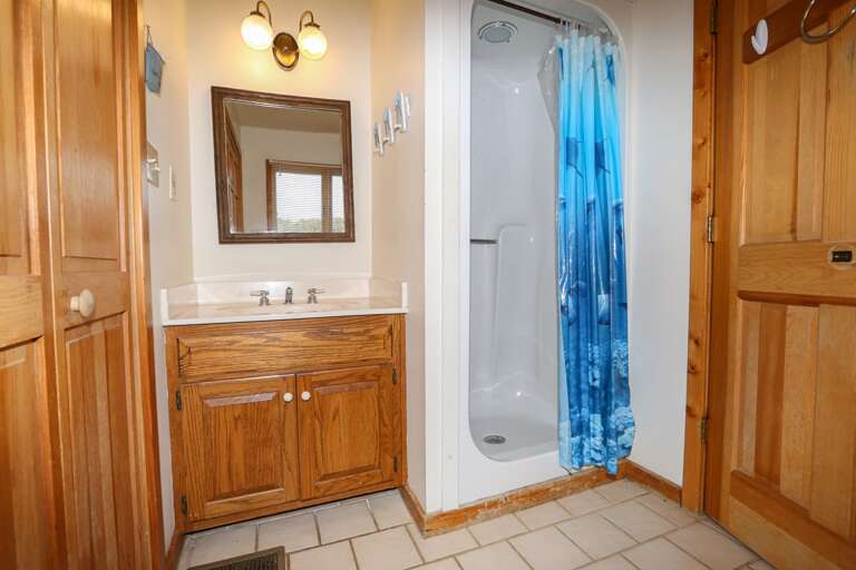 Bathroom 4 with Laundry 2024