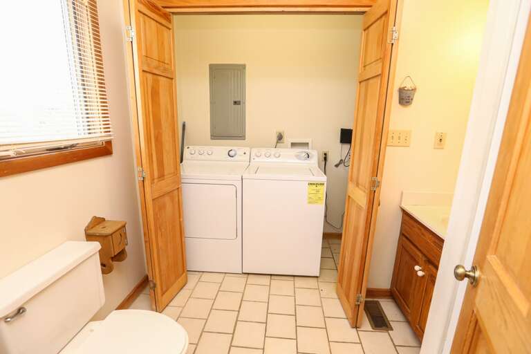 Bathroom 4 with Laundry 2024