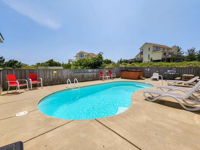 Private Pool Area 2023